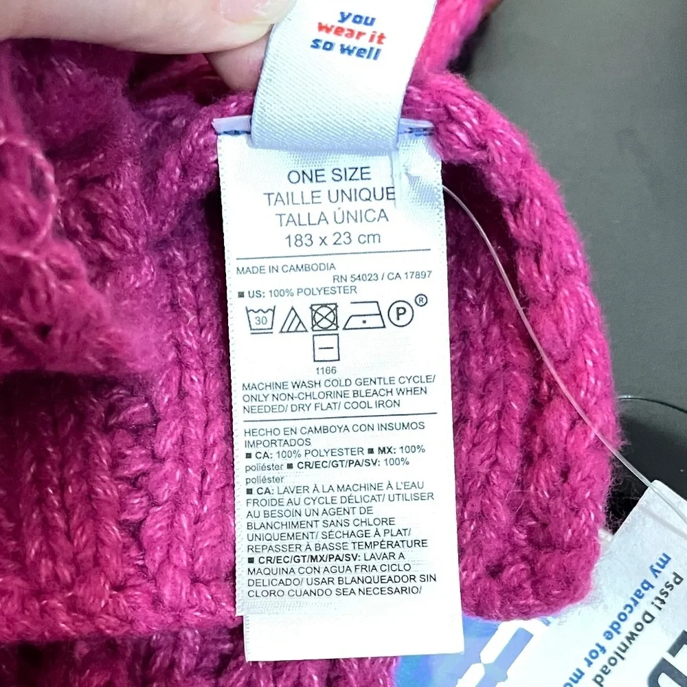 NWT Old Navy Chunky Knit Scarf Long Magenta Pink Cozy Chic Winter Fall Accessory